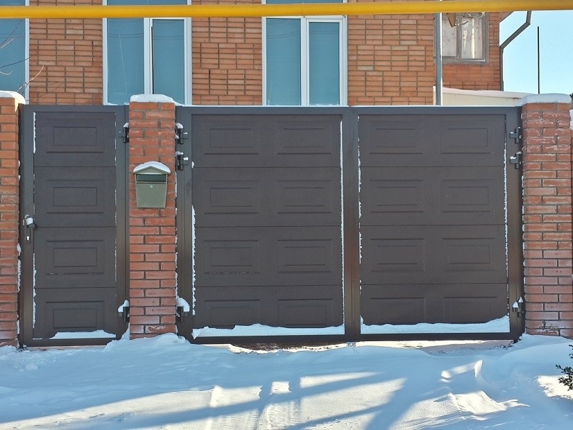 Как продлить жизнь воротам зимой?
